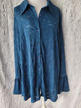 Christian Siriano Teal Lace Button-Front Shirt with Flared Cuffs